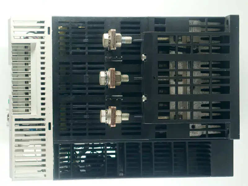 SIEMENS 3RW4443-6BC44 ソフトスタータ