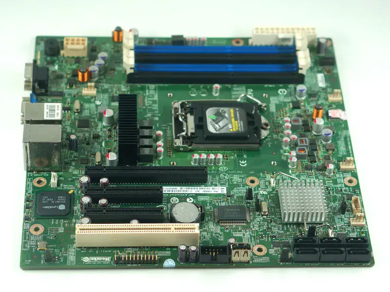 インテルS1200BTSマザーボード