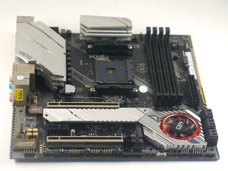 カラフルなCVN X570M GAMING PRO V14マザーボード