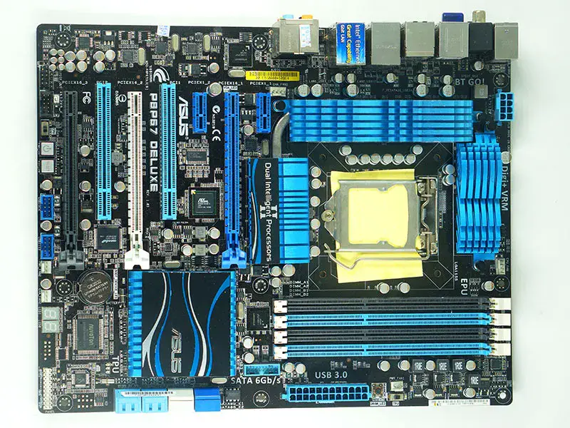 Asus P8P67 DELUXE LGA1155 P67マザーボード