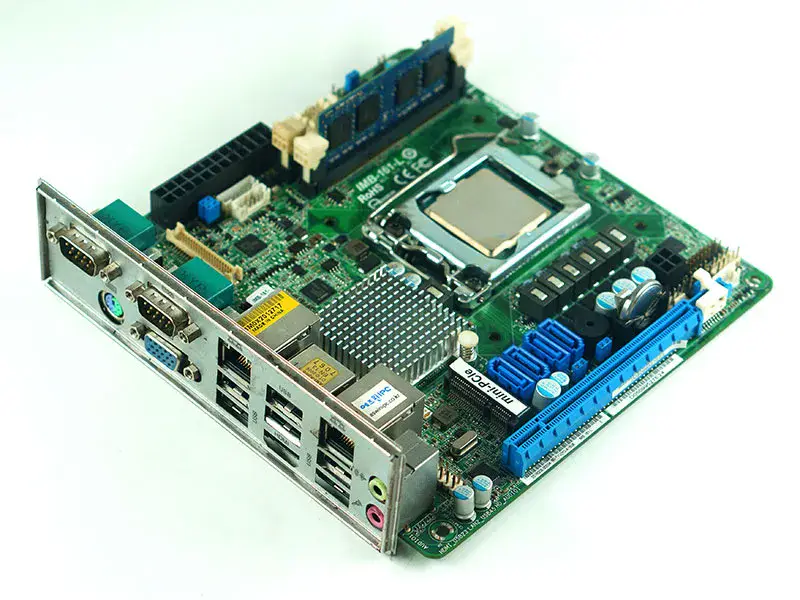 IMB-161-L IMB-161-L/LVDS マザーボード