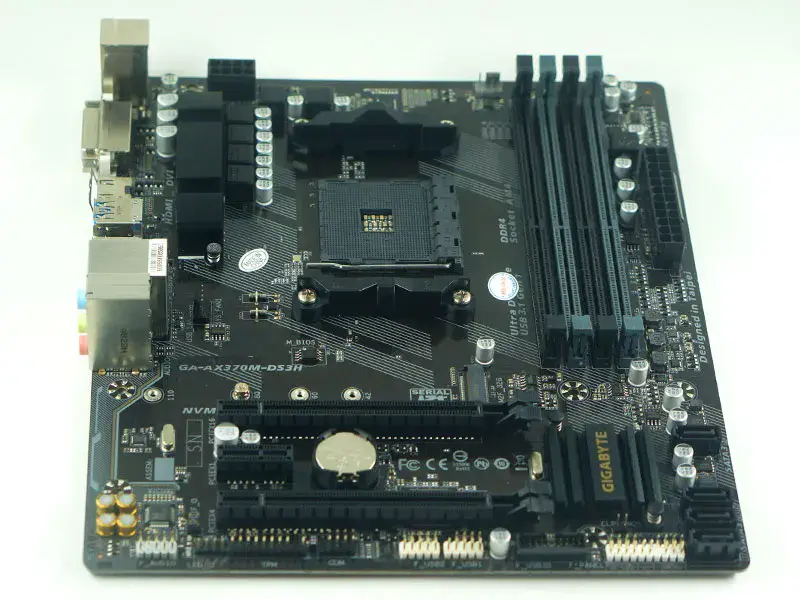 GIGABYTE GA-AX370M-DS3H マザーボード