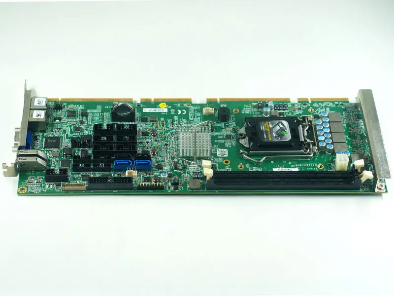 Adlink NuPRO-E340 マザーボード