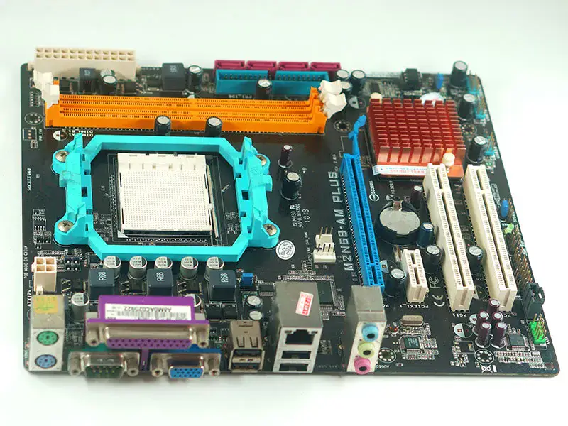 Asus M2N68-AM PLUSマザーボード AM2/AM2+ uATX