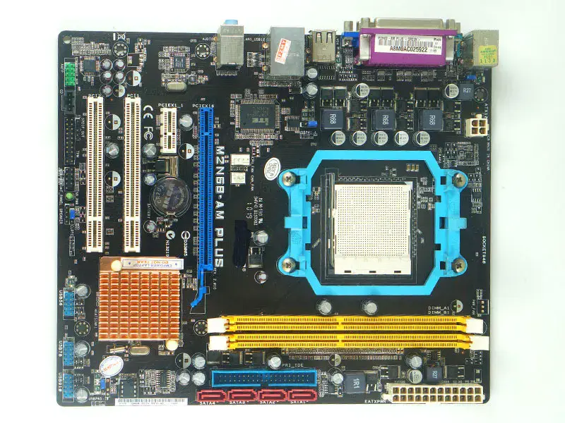 Asus M2N68-AM PLUSマザーボード AM2/AM2+ uATX