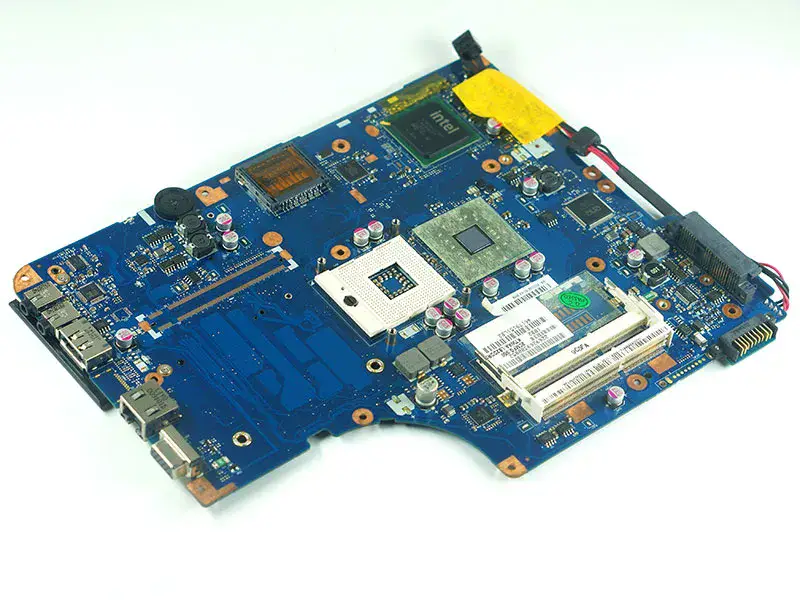 東芝K000092150 L500 L555マザーボード