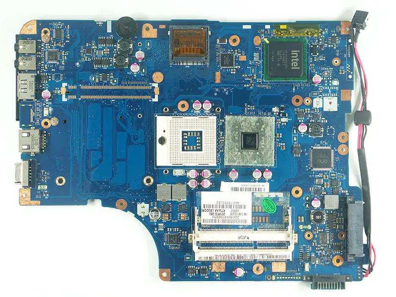 東芝K000092150 L500 L555マザーボード