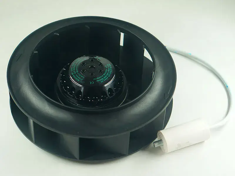 R2E220-AA40-80 ファン