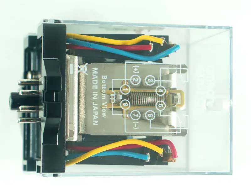 オムロンリレー G4Q-212S DC24V