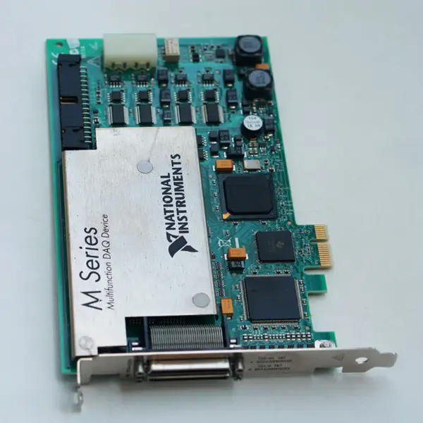 NI PCIe-6259 DAQカード