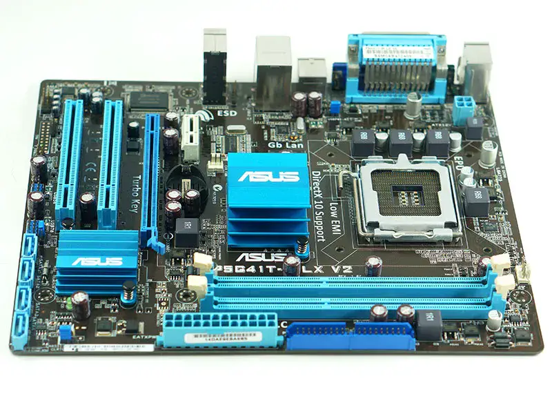 SuperMicro X8DAIマザーボード