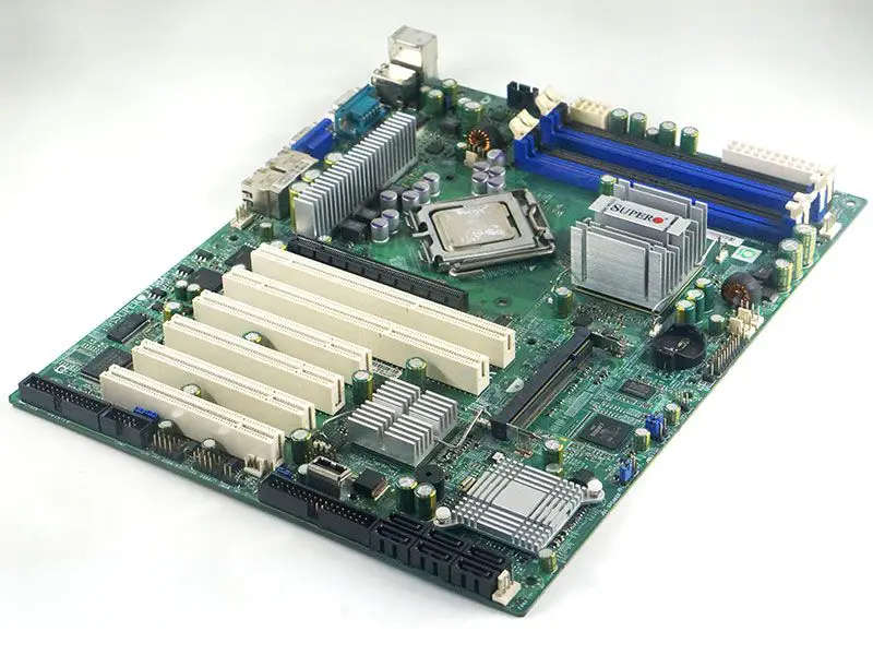 SuperMicro X7SBAマザーボード