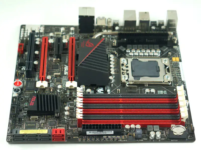 Asus Rampage III GENE マザーボード