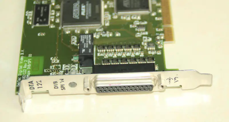 DekTecデジタルビデオB.V.DTA 102/122 Rev 2 DVB/SPI IO