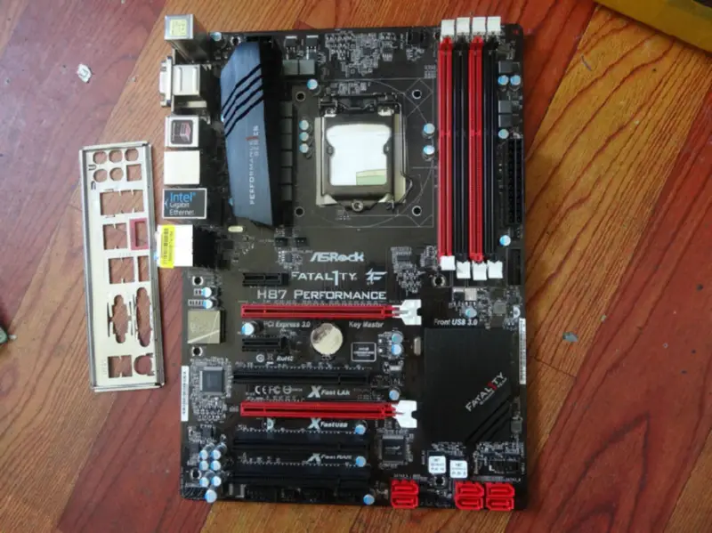 Asrock Fatal1ty H87 パフォーマンス・マザーボード