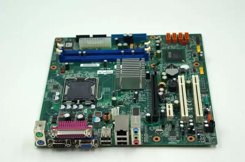 レノボ G31T-LM V1.0 T4900V M6900 45C2882 53Y3282マザーボード