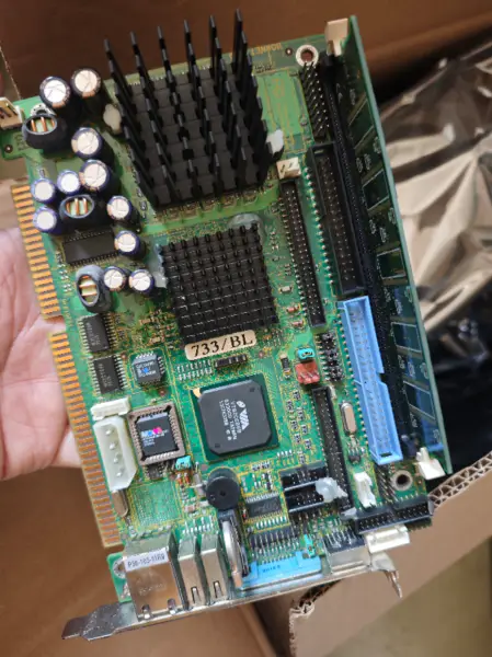 HORNET-910 組み込みVIA Eden/C3ハーフサイズ産業機器用マザーボード