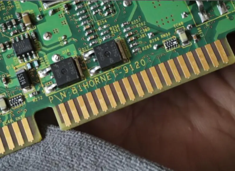 HORNET-910 組み込みVIA Eden/C3ハーフサイズ産業機器用マザーボード
