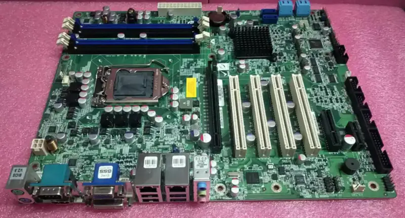IEI IMBA-Q670-R21 REV 2.1 006B216-00-210-RS 産業機器用マザーボード