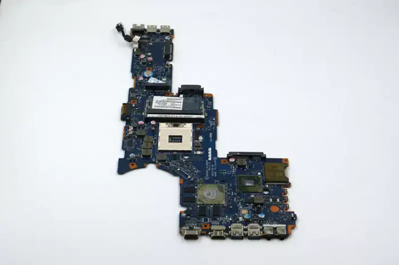 東芝またはSatellite P855 K000135810 QFKAA LA-8391Pマザーボード