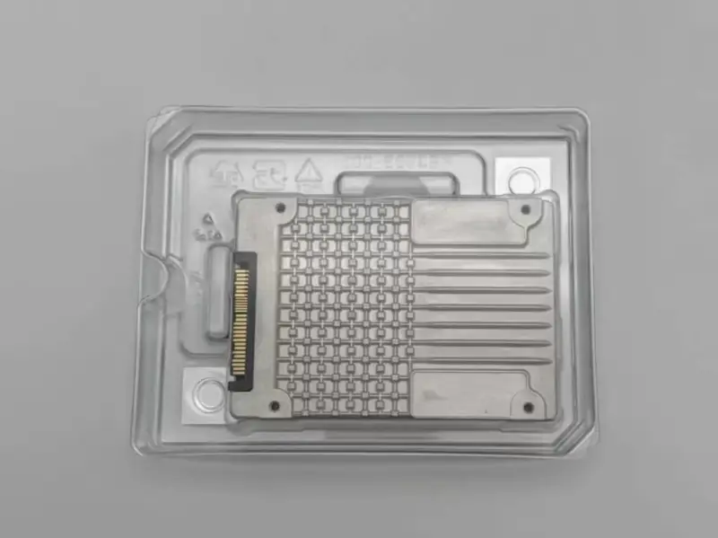 インテルP5530シリーズSSD