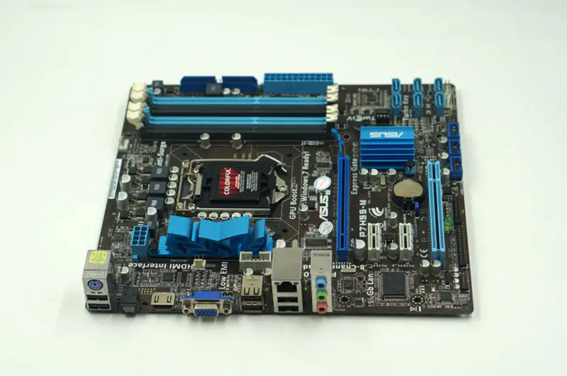 Asus P7H55-M LGA 1156 H55 マザーボード