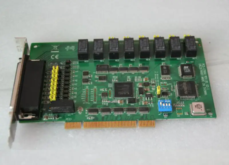 アドバンテック PCI-1760U REV.B1 A1 A2 8チャネル・リレーおよび8チャネル絶縁デジタル入力ユニバーサルPCIカード