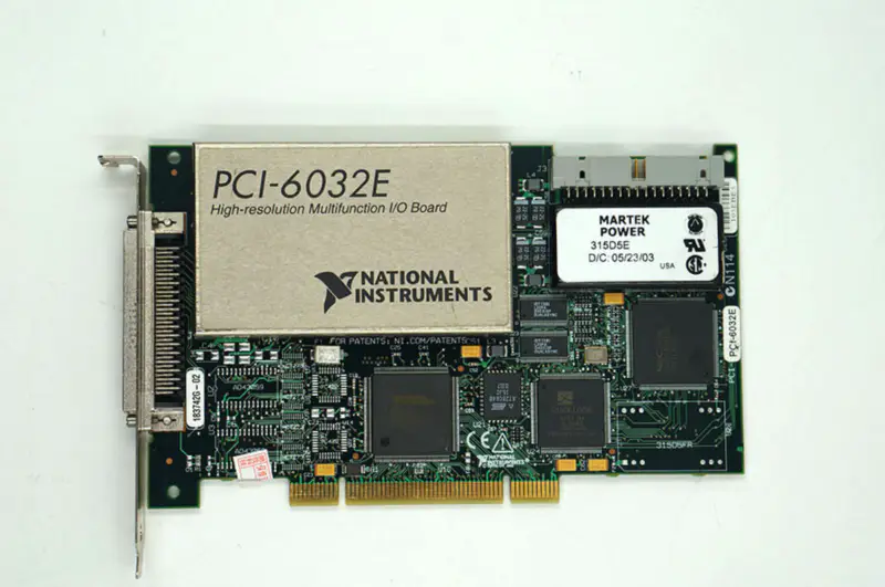 NI PCI-6032E 高分解能多機能I/Oボード DAQカード 中古品