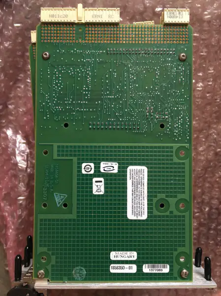 NI PXI-2565 777754-01 PXIリレーモジュール