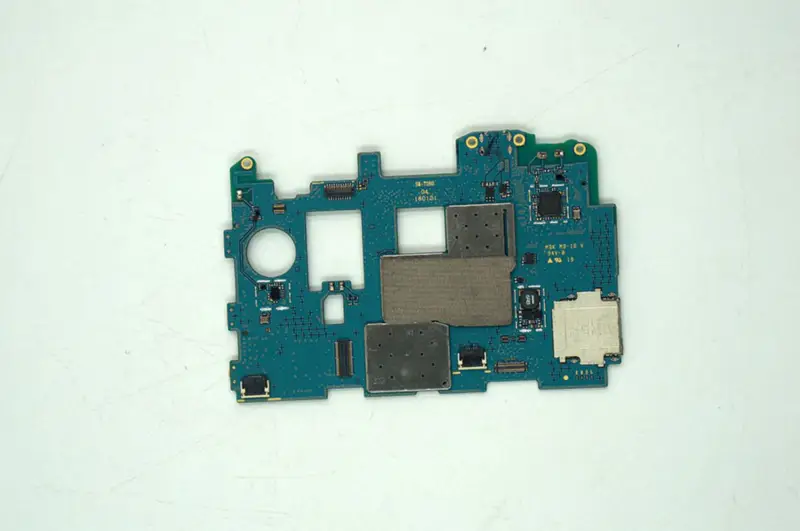 サムスンギャラクシータブA 7.0 SM-T280 8GBはマザーボードのロックを解除した