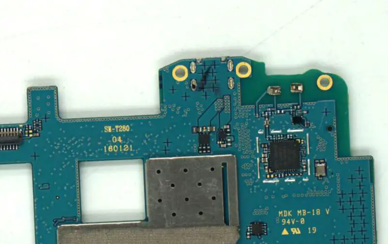サムスンギャラクシータブA 7.0 SM-T280 8GBはマザーボードのロックを解除した