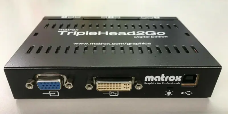 Matrox TripleHead2Go Digital T2G-D3D-IF マルチディスプレイアダプタ