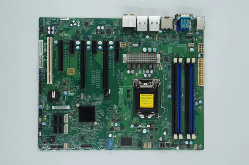 SuperMicro X9SAE-V サーバー・マザーボード LGA1155 C216 チップセット対応 E3 V2