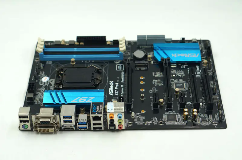Asrock Z97 Pro4 マザーボード Z97 DDR3 LGA1150