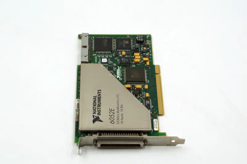 NI PCI-6052E DAQカード