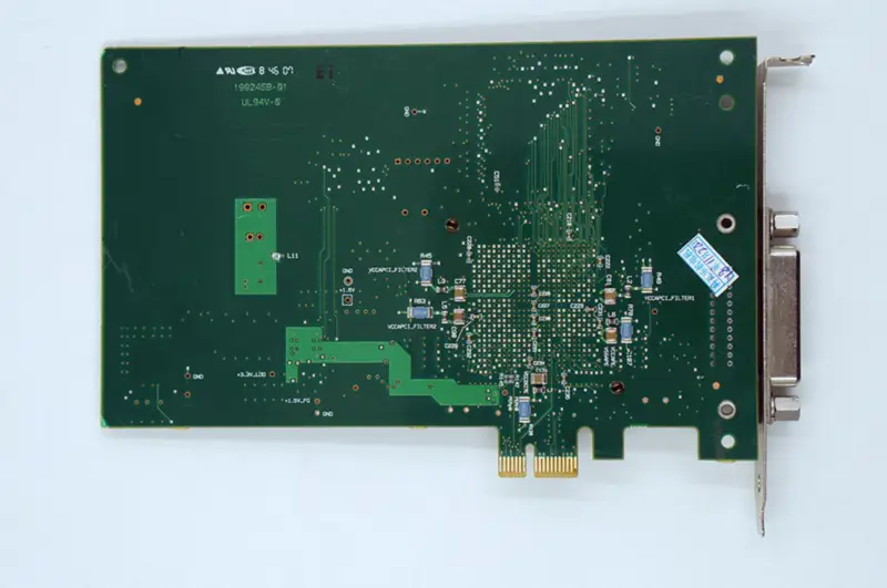 NI PCIe-GPIBカード・アクイジション・カード