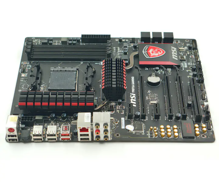 MSI 990FXA ゲーミングマザーボード。